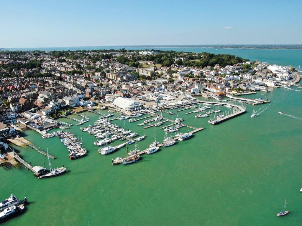 yacht haven cowes