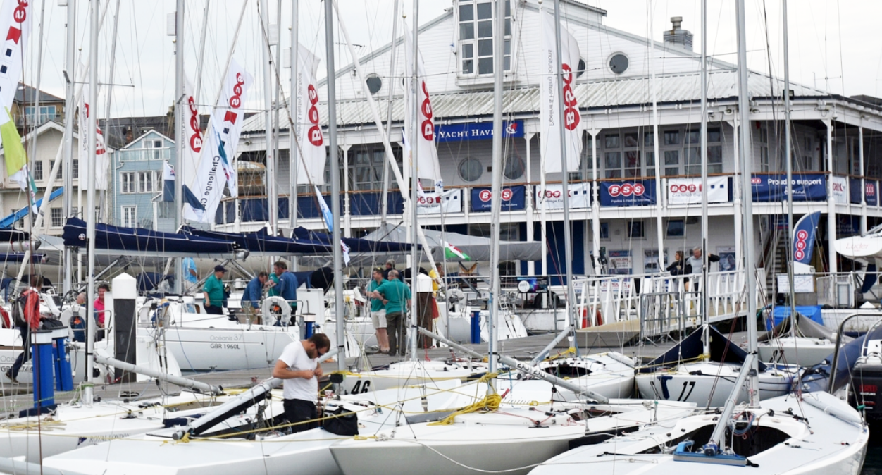 cowes yacht haven vhf